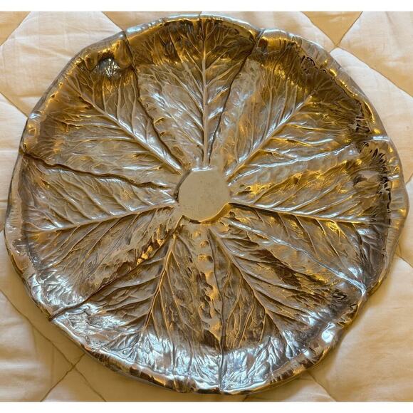 Vintage WILTON ARMETALE Cabbage Leaf Polished Serving Tray Round 14" - Picture 1 of 3